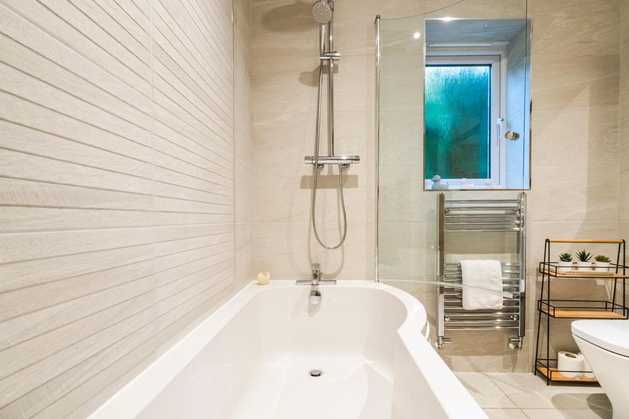 فيلا Pet Friendly With A Hot Tub Hednesford المظهر الخارجي الصورة
